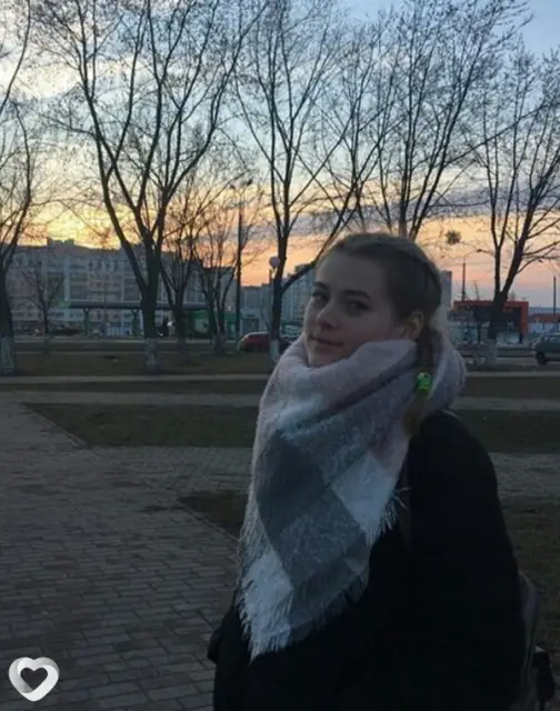 Лиза, 23 — фото анкеты