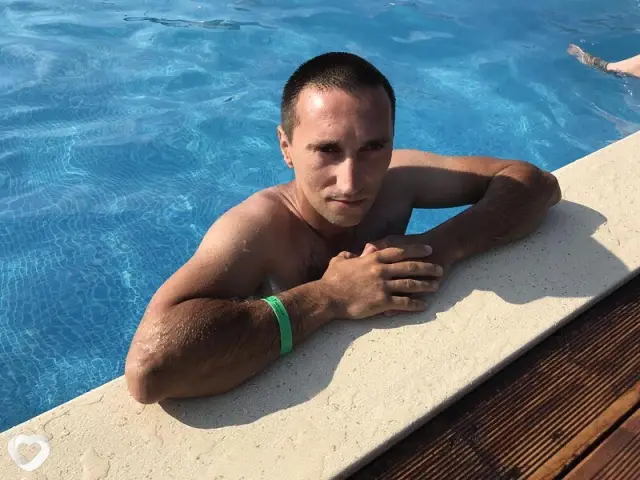 Viktor, 36 — фото анкеты