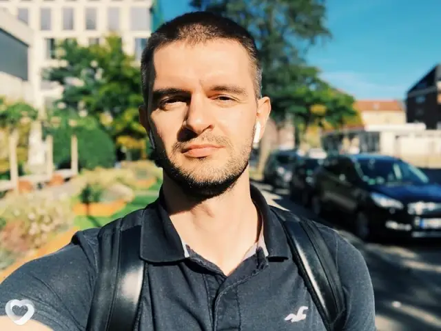 Саша, 34 — фото анкеты