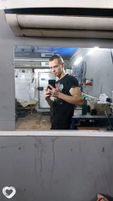 Виктор, 24 — фото анкеты