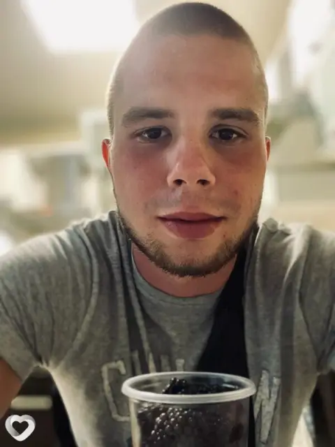 Василий, 26 — фото анкеты