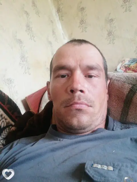 Сашка, 40 — фото анкеты