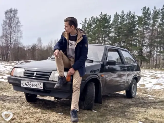 Владимир, 22 — фото анкеты